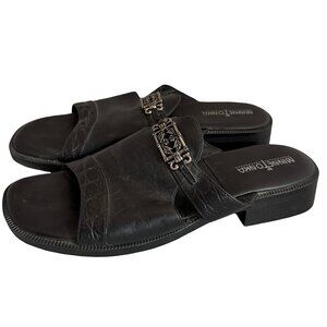 Minnetonka Black Leather Slide Sandals Silver Buckle Classic Size 9 Narrow Women